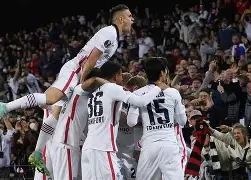 开云中国网站-里昂迎欧联关键赛，集结日伤情更新，压力陡增，资深球员宣示担当(conflictsin中文翻译)