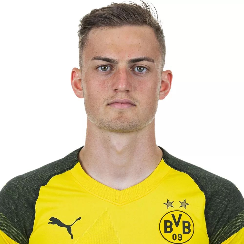 开云app下载-关于转折点多特蒙德战术微调今晚摩纳哥调整名单以备CBA季后赛，转折点多特蒙德防线松动看傻球迷的信息